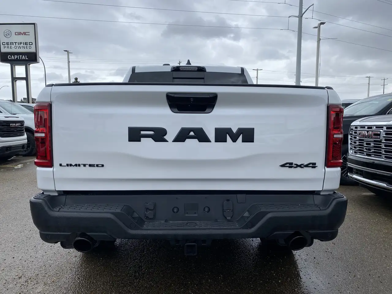 RAM 1500 снимка RAM 1500