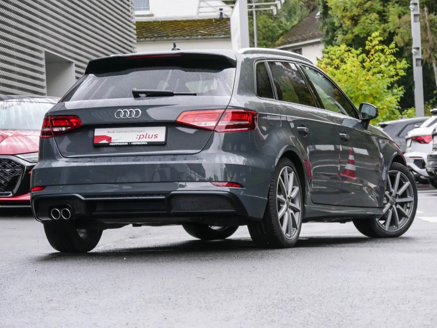 Audi A3 nza 1.5 TSI Sportback S-Line Sport Grau - 2