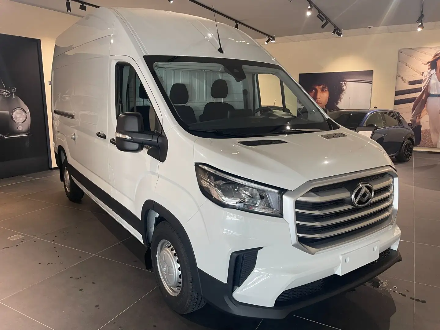Maxus DELIVER VAN L3H2 N1 (FWD) LUXURY PACK Weiß - 2