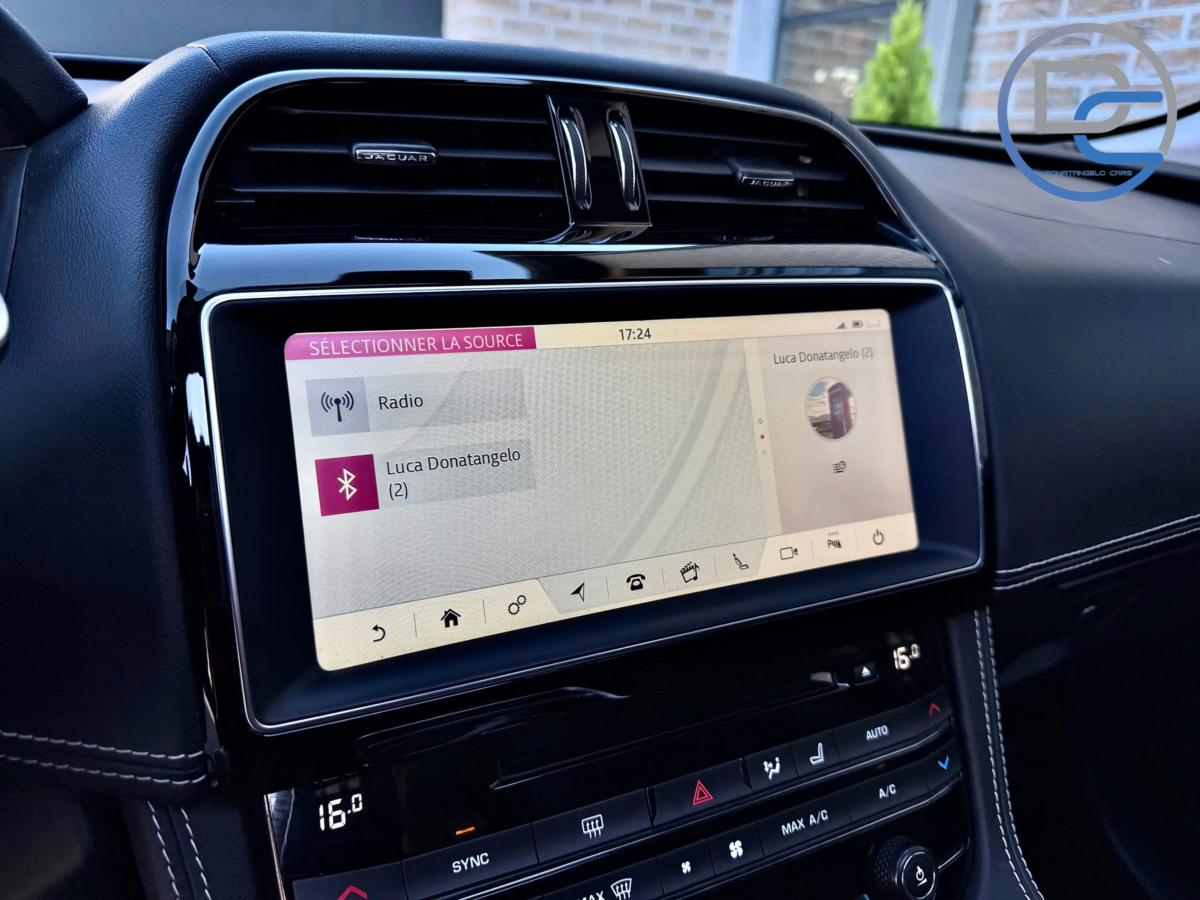 Jaguar F-Pace F-Pace 2.0 D R-Sport 180CV BoiTE AUTO TOIT PANORAMIQUE CUIR NAVI XÉNONS — photo 10