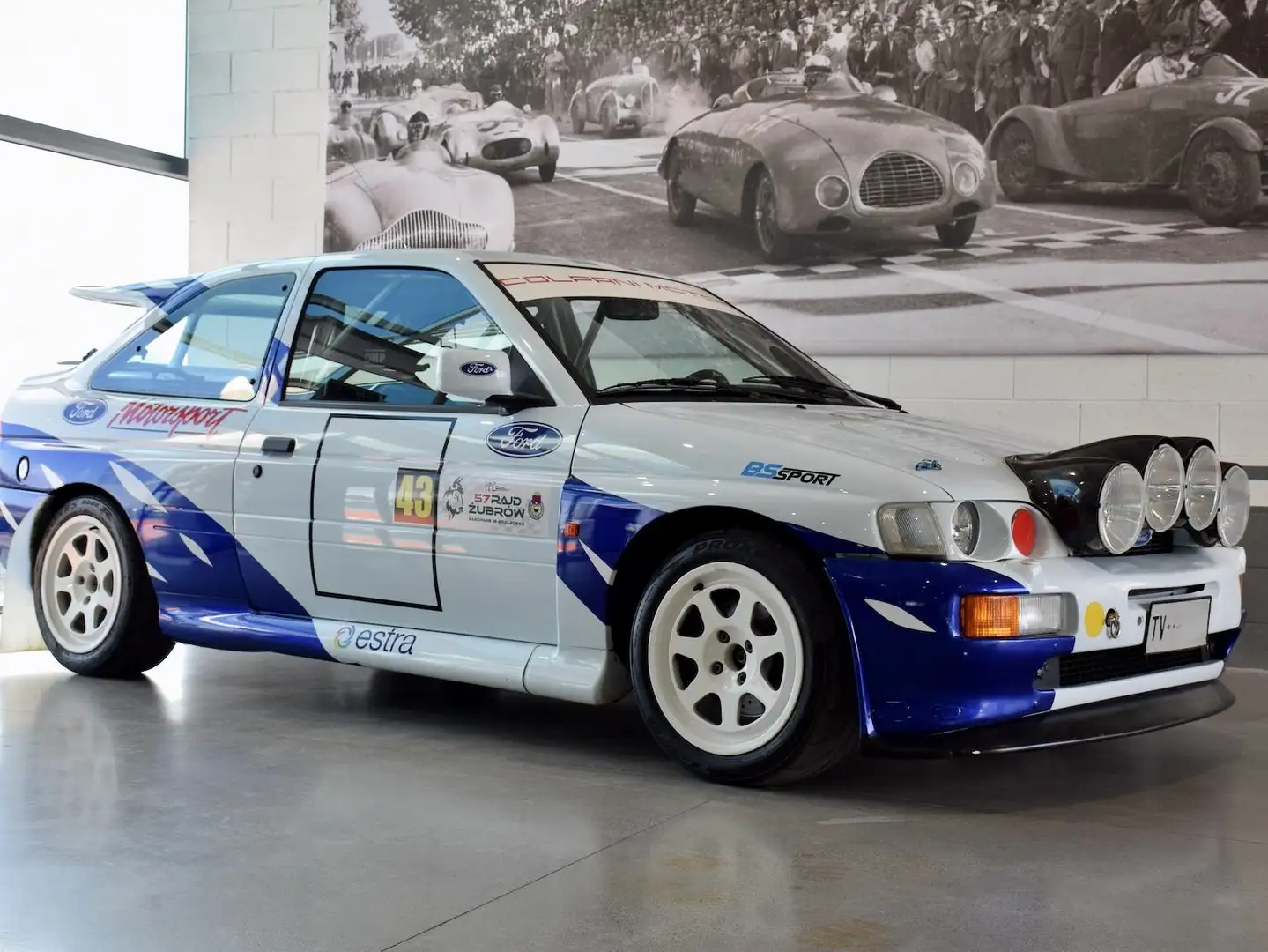 Ford Escort Escort Cosworth RS Gruppo N Bílá - 2