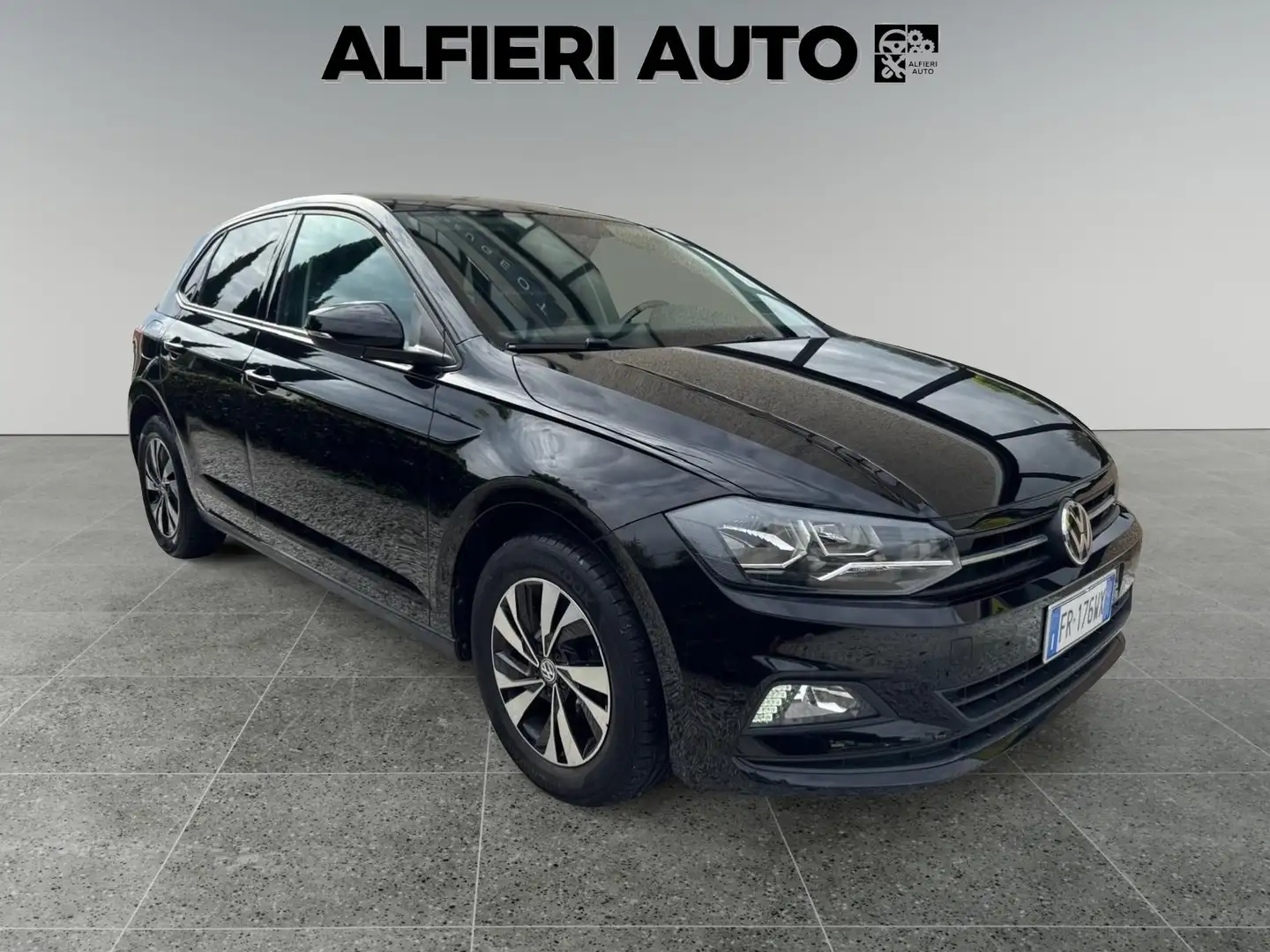 Volkswagen Polo 1.0 TSI Benzina 5 porte 95cv Nero - 1