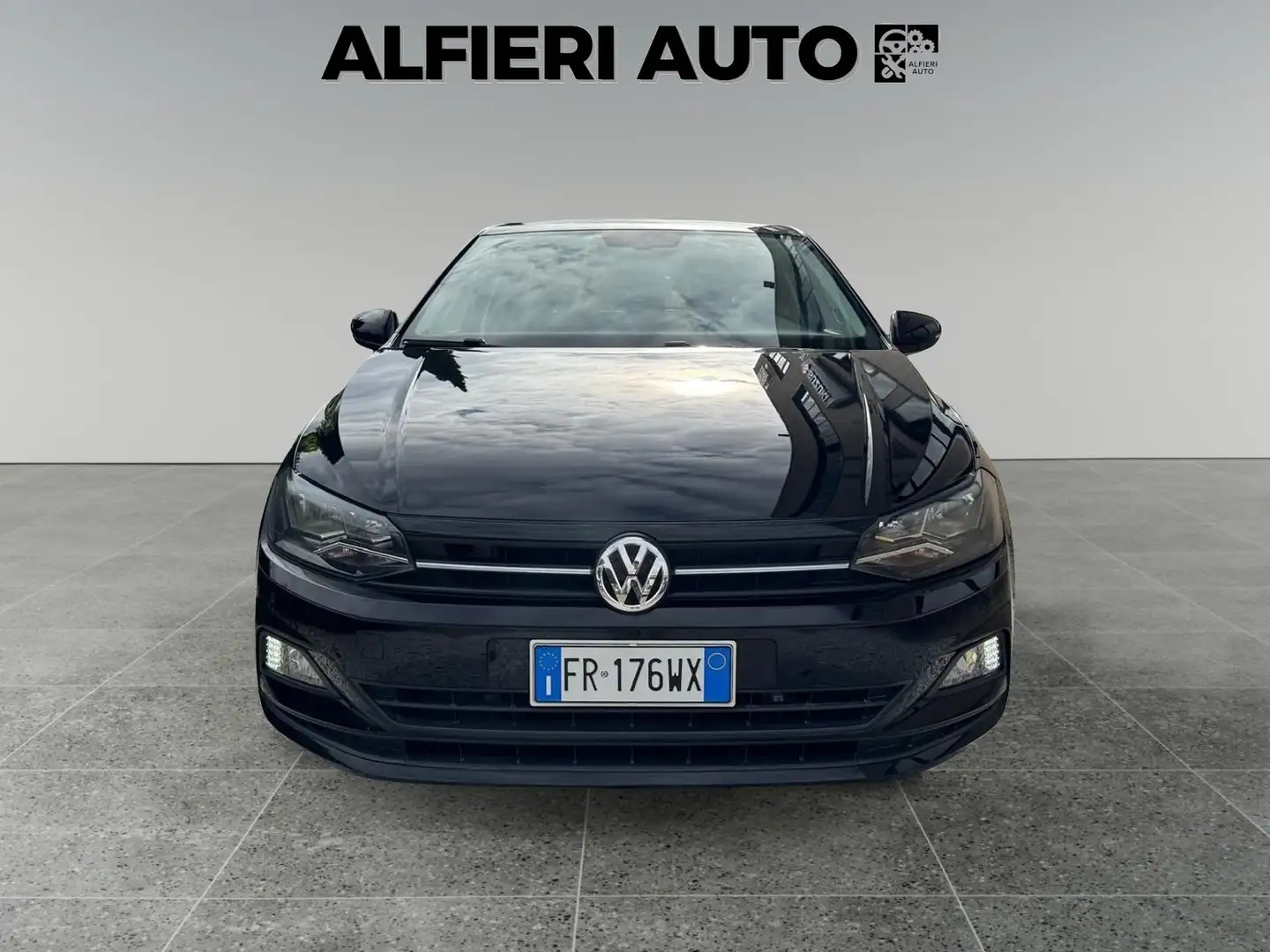 Volkswagen Polo 1.0 TSI Benzina 5 porte 95cv Nero - 2
