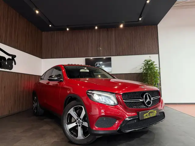 Mercedes-Benz GLC view 3
