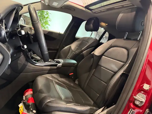Mercedes-Benz GLC view 8