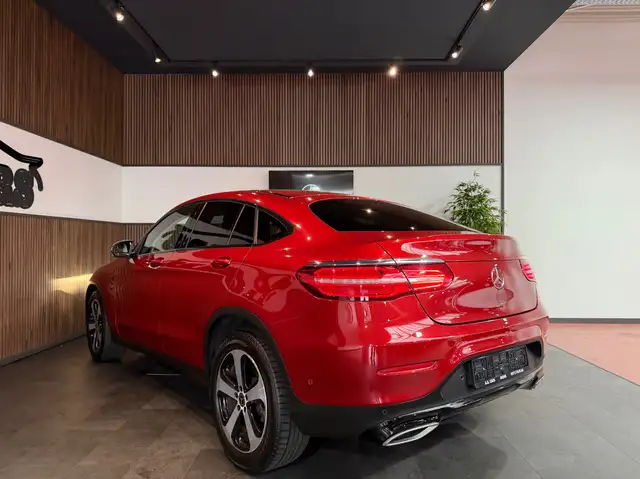 Mercedes-Benz GLC view 4