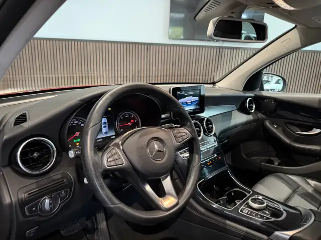 Mercedes-Benz GLC view 7
