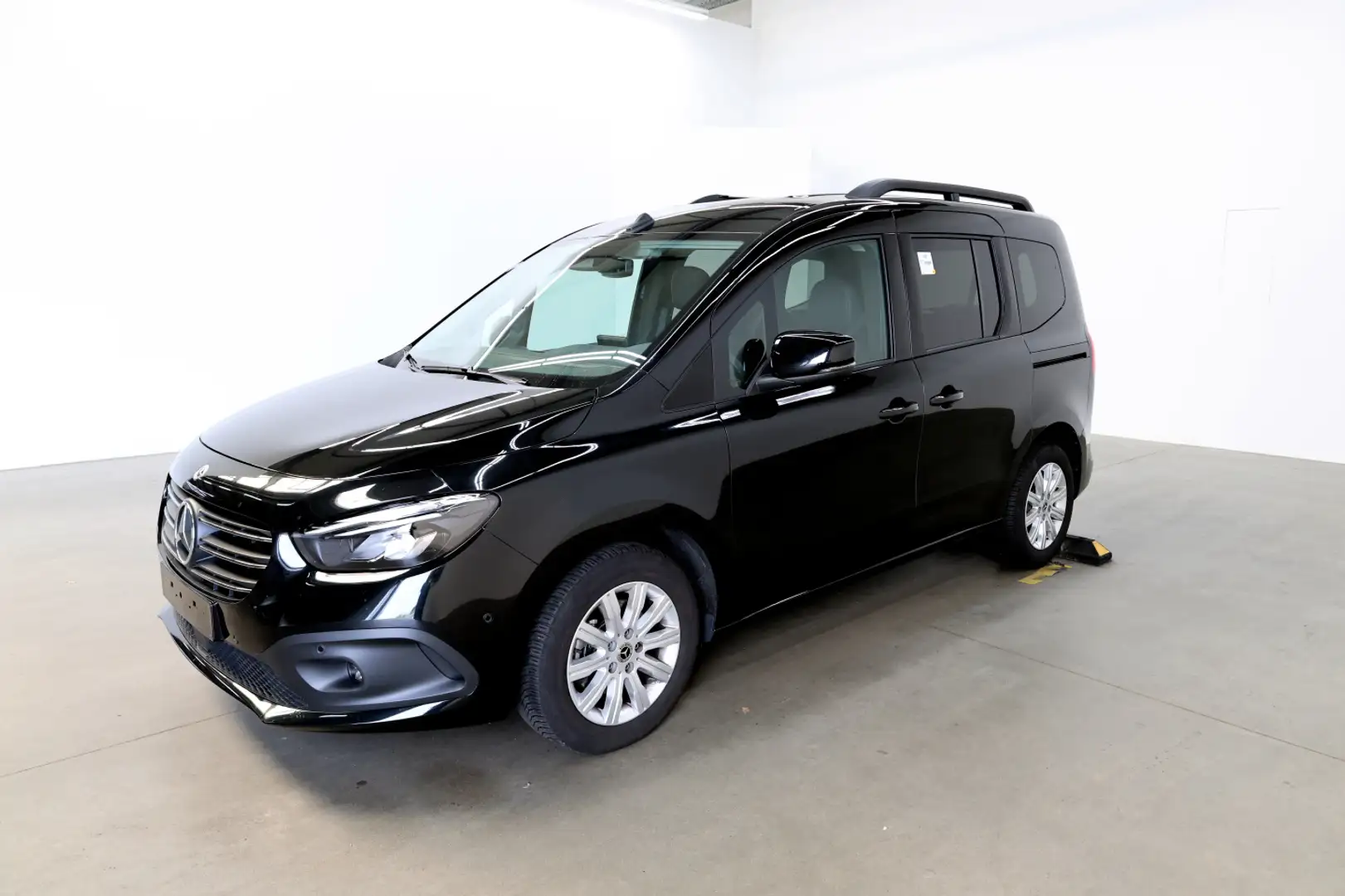 Mercedes-Benz T-Class T 180 Progressive DAB+Navi+LED+MBUX+AHK+KAM+SHZ+ Schwarz - 2