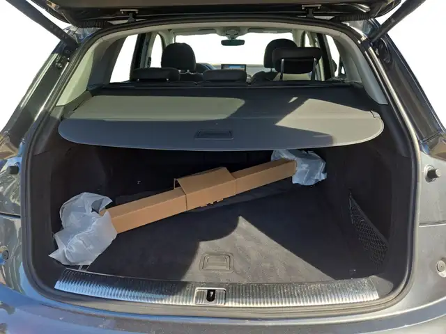 Audi Q5 view 14