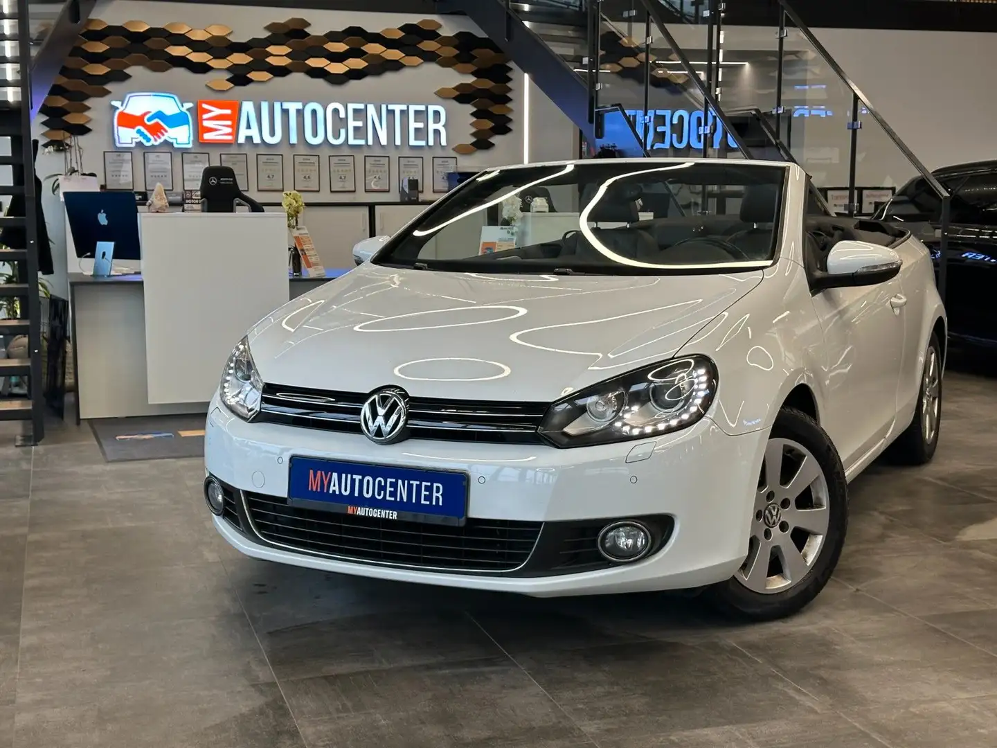 Volkswagen Golf VI Cabriolet Basis *2. Hand*Klima*SHZ*Navi* Blanc - 1