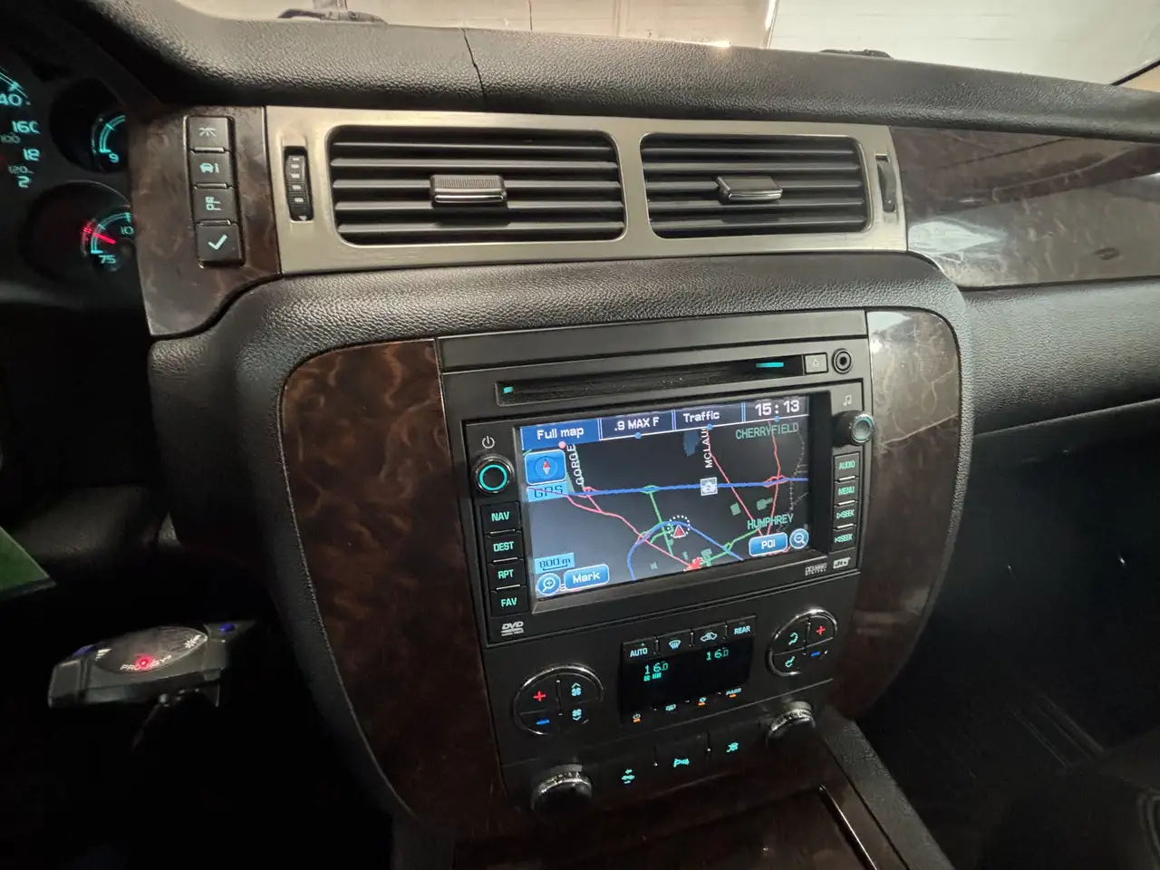 GMC Yukon снимка GMC Yukon
