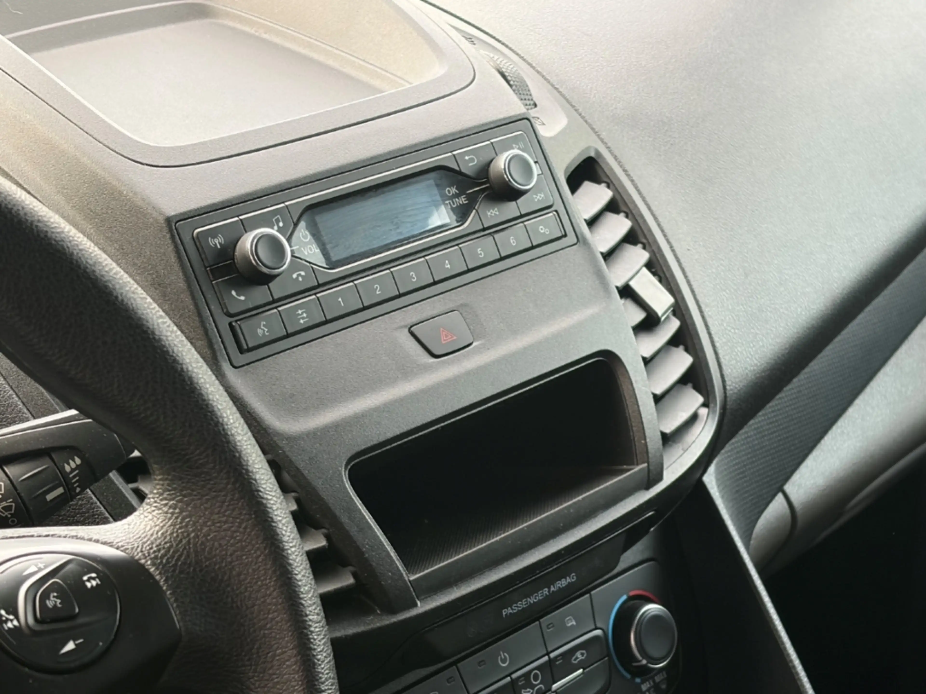 Ford Transit Connect 1.0 EcoBoost Kasten Trend Klimaanlage — photo 10