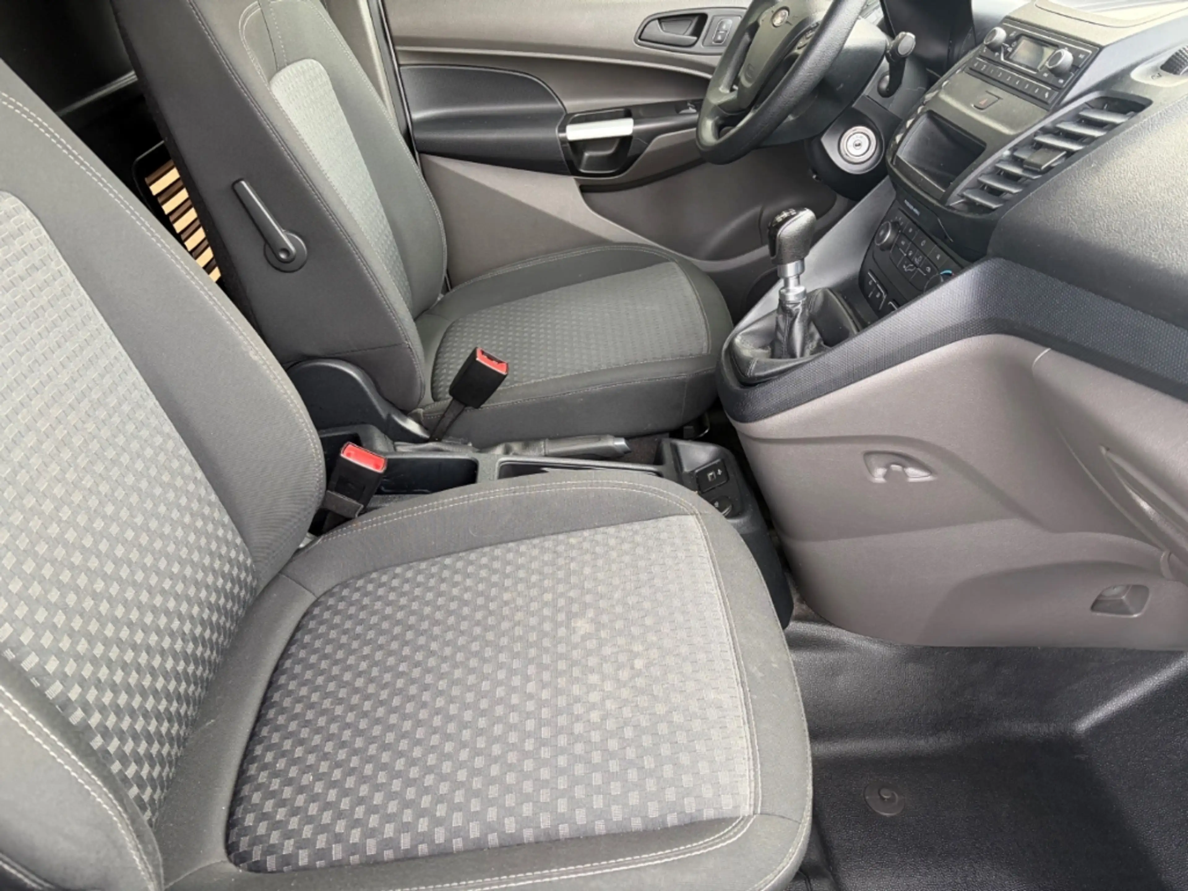 Ford Transit Connect 1.0 EcoBoost Kasten Trend Klimaanlage — photo 12