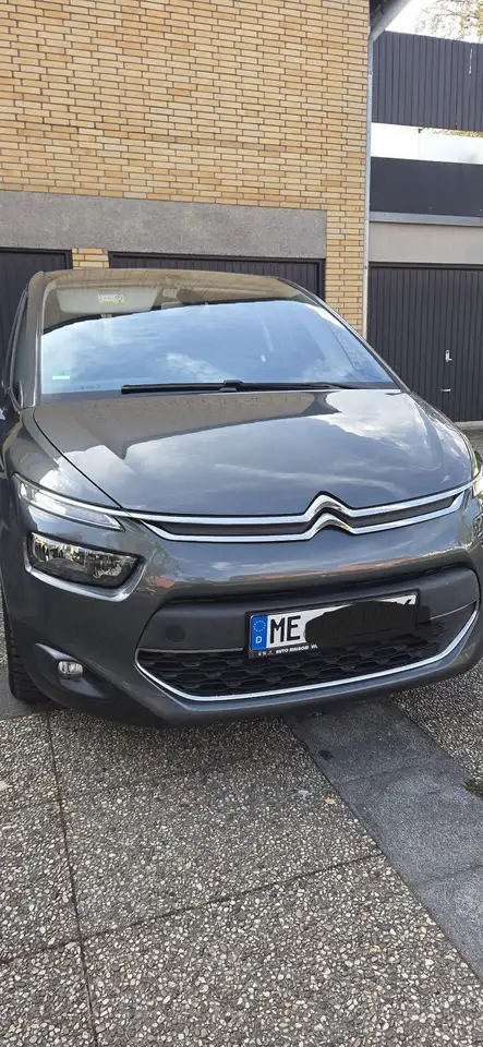 Citroen C4 Picasso e-HDi 90 ETG6 Attraction — photo 1 of 15