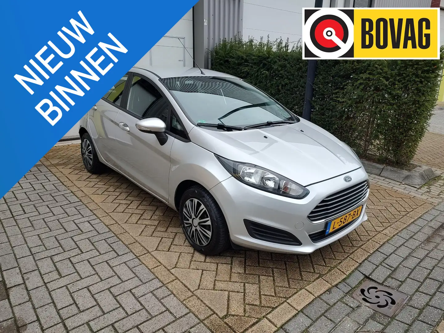 Ford Fiesta 1.25 Airco Bluetooth All-Season Gris - 1