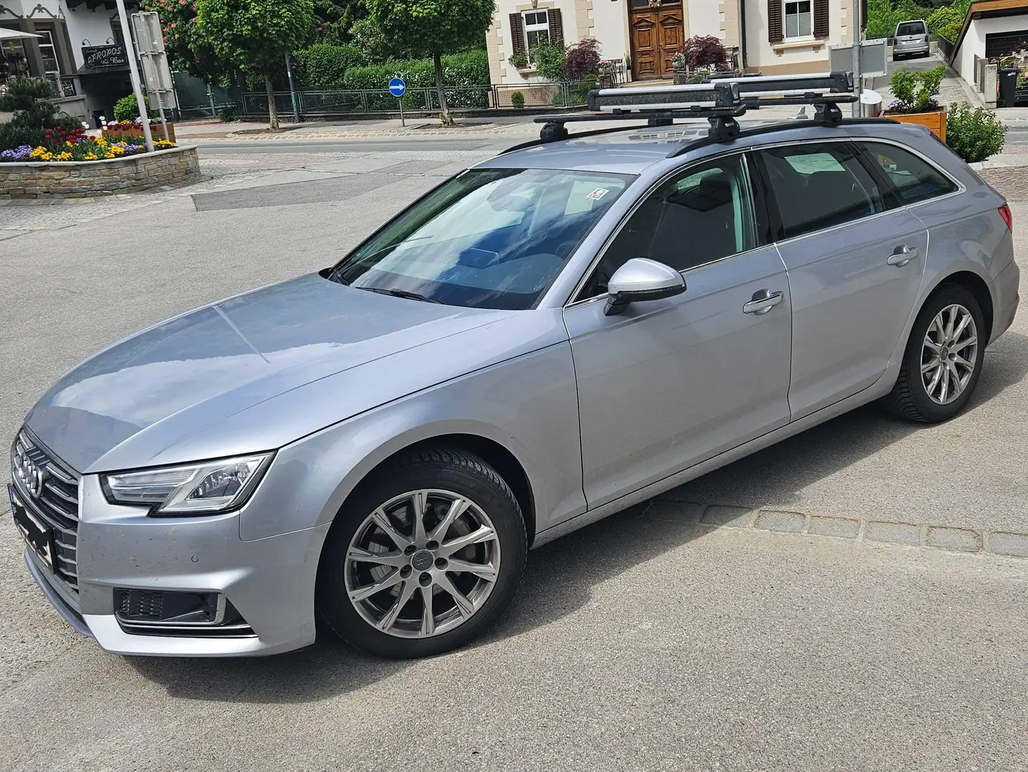 Audi A4 A4 Avant 40 TDI quattro sport S-tronic sport Silber - 2