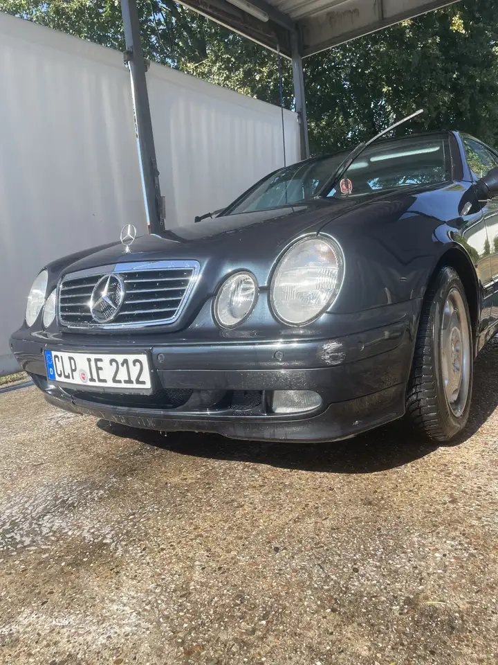 Mercedes-Benz CLK 320 Coupe Avantgarde, foto 2