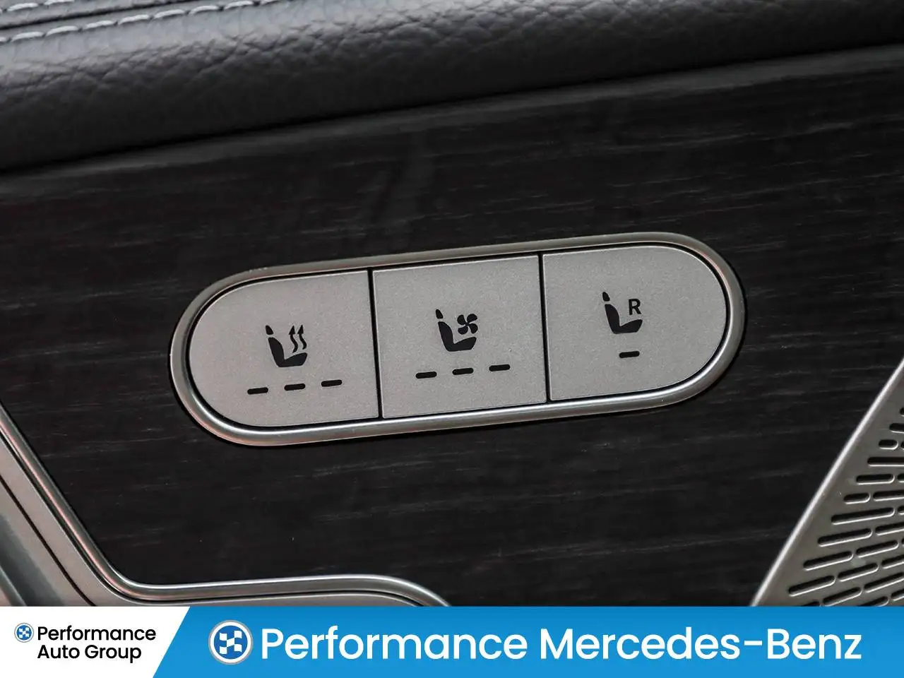 Mercedes-Benz GLE photo Mercedes-Benz GLE