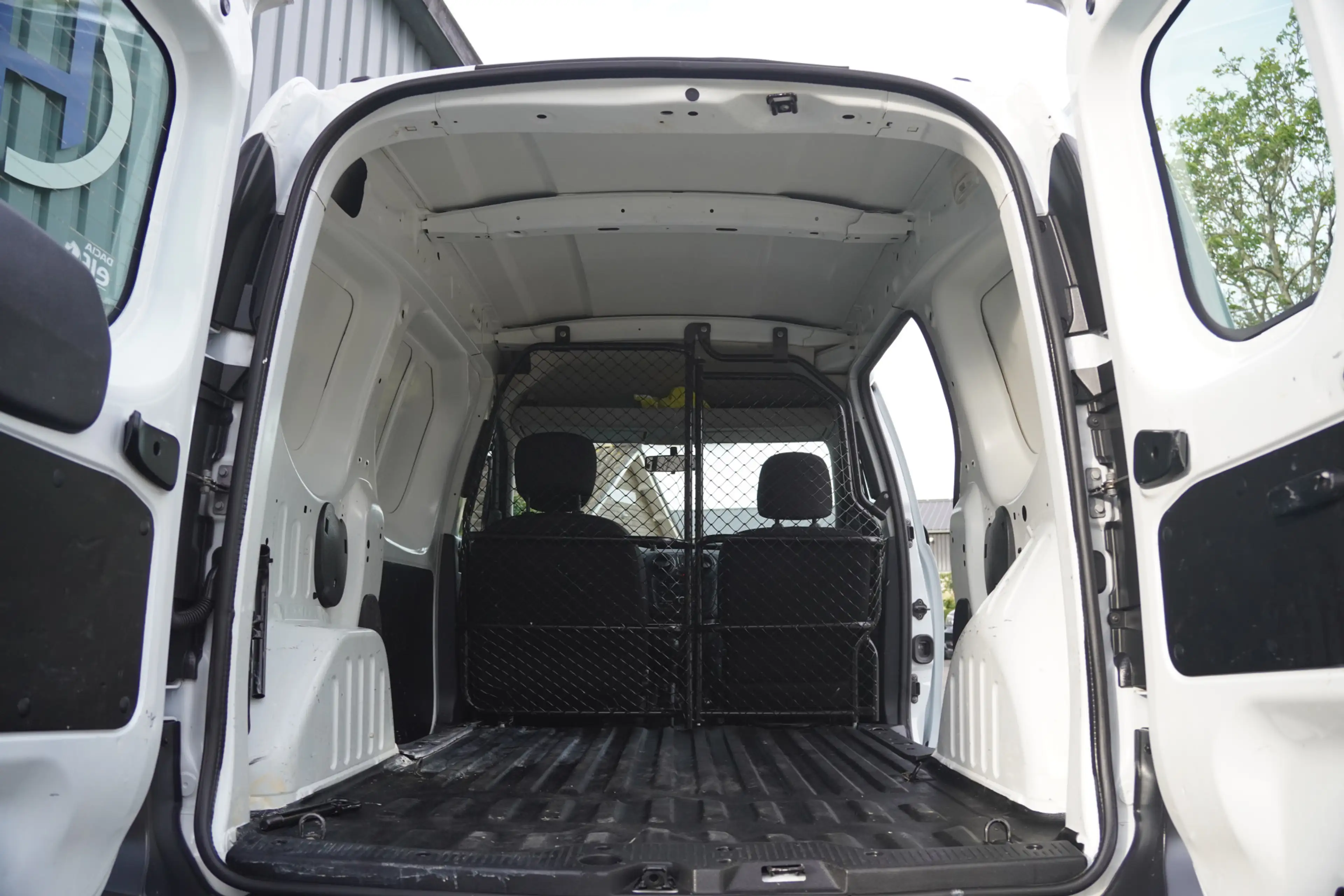 Dacia Dokker 1.6 MPI, AIRCO, BLUETOOTH, BTW-VRIJ / MARGE — photo 13