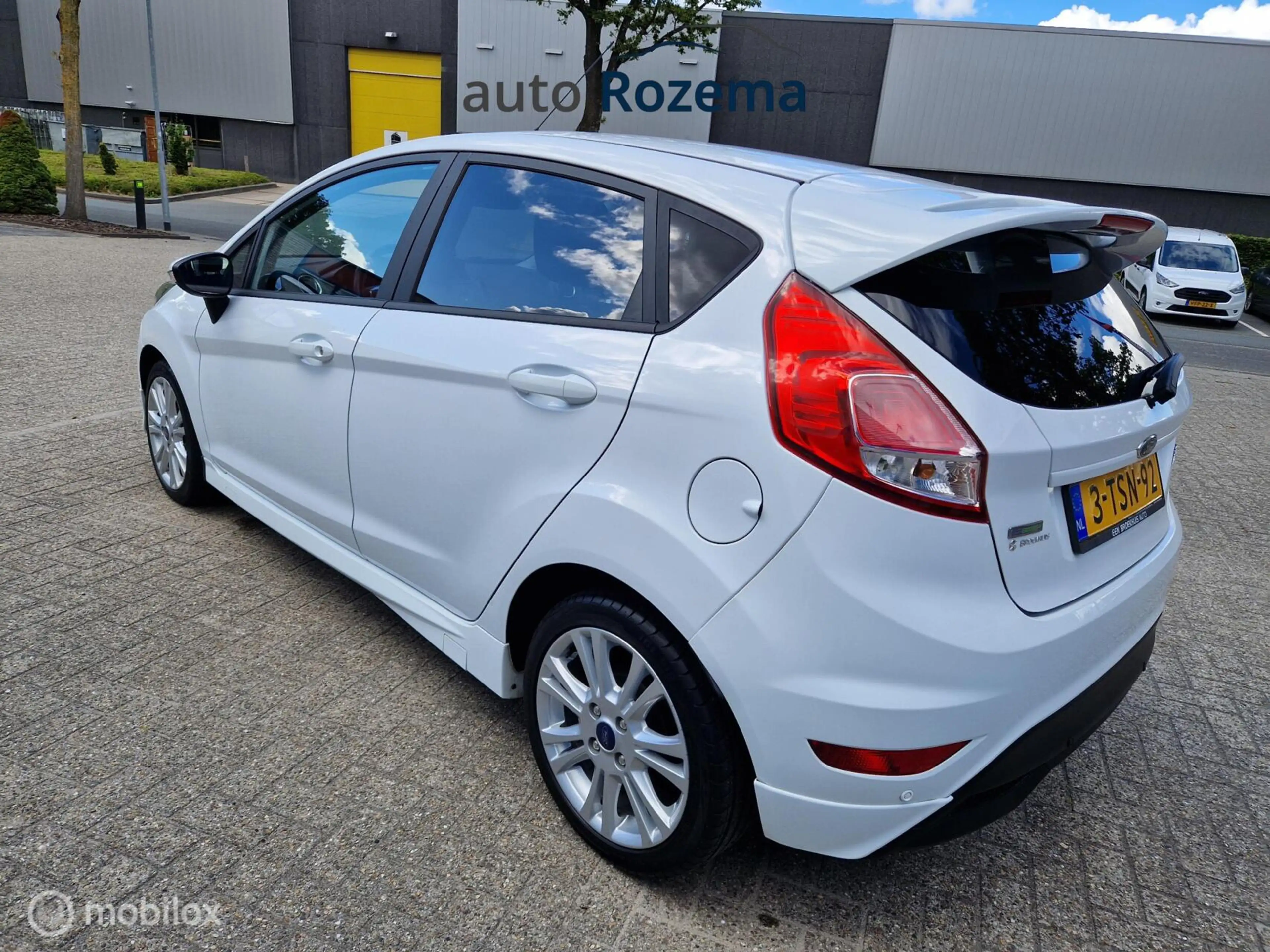 Ford Fiesta 1.0 EcoBoost Hot Hatch 99157 km Edition 434/500 — photo 2