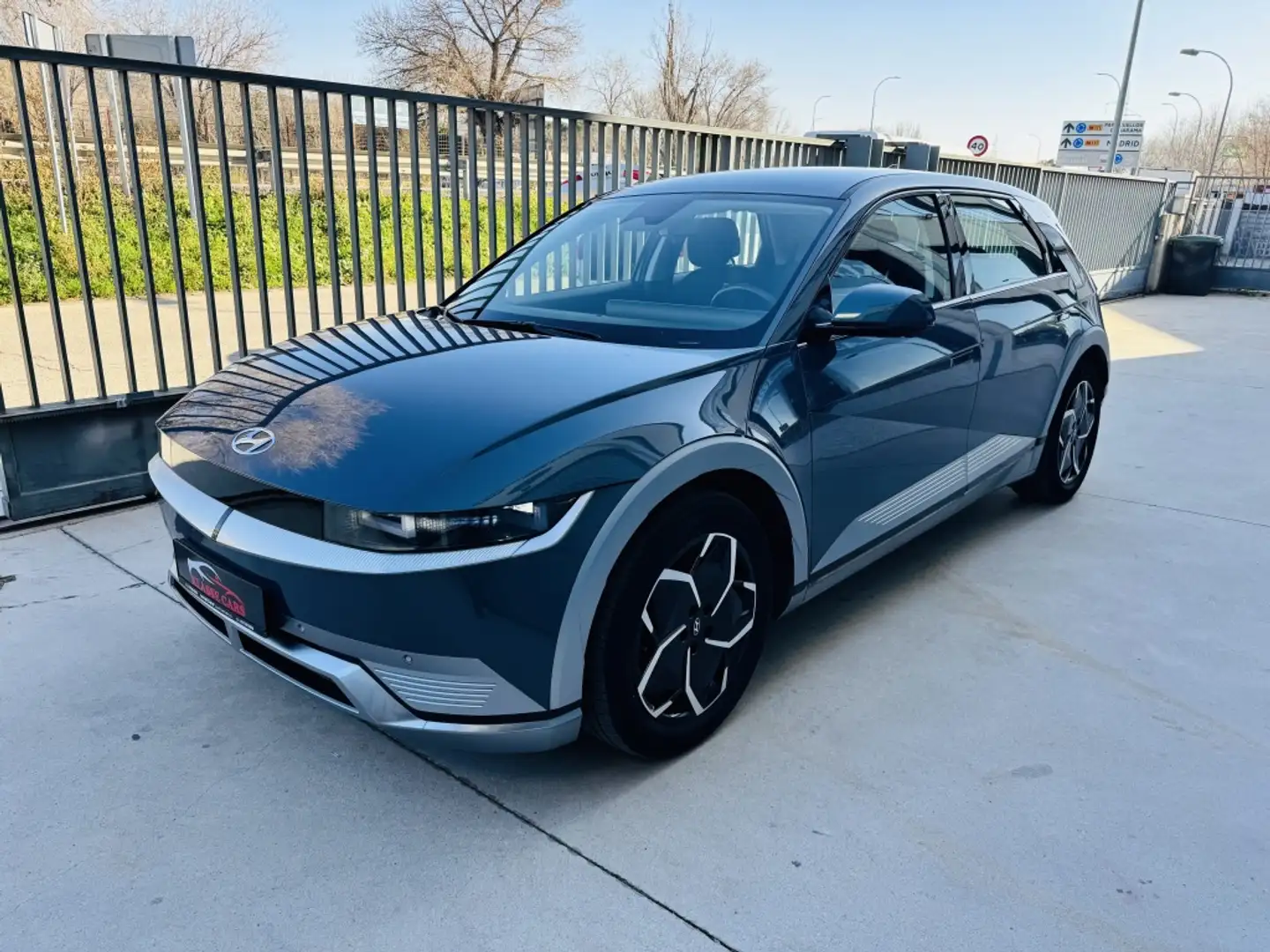 Hyundai IONIQ 5 73kWh Energy RWD 160kW Gris - 2