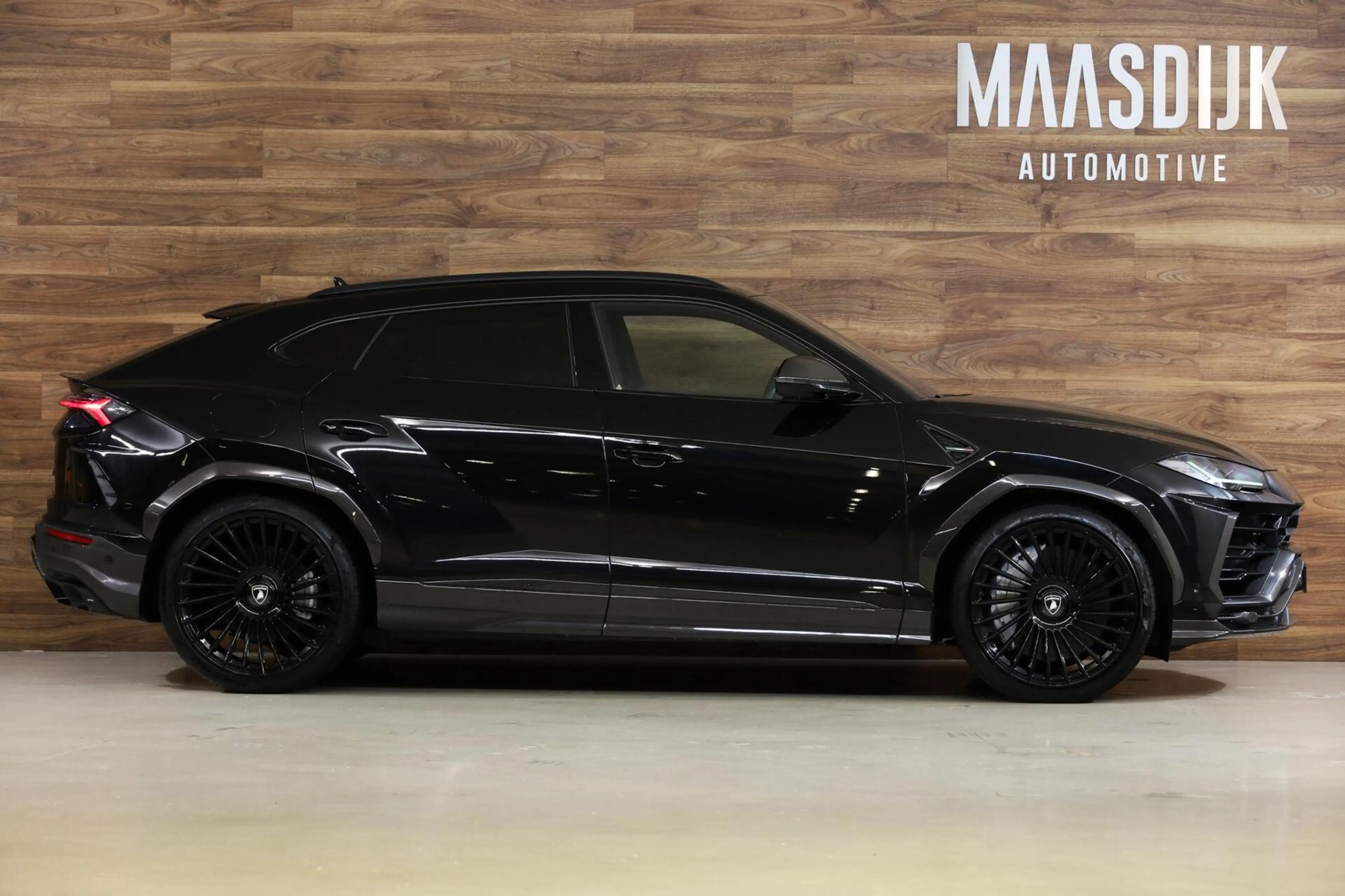 Lamborghini Urus 4.0 V8|Novitec|Full Carbon Ext.|Keramisch| — photo 6