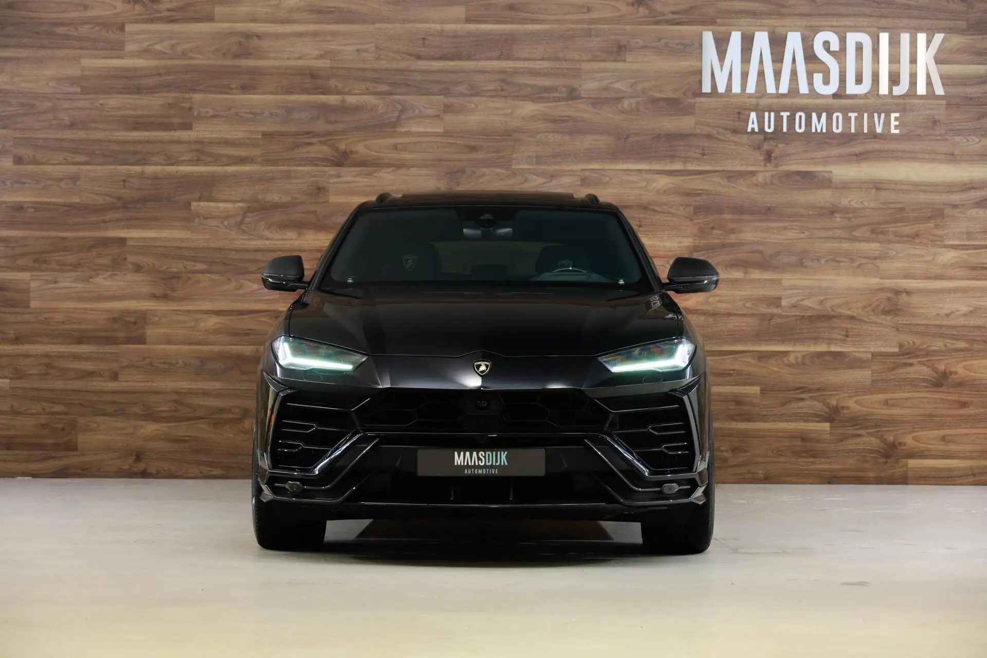 람보르기니 우루스 4.0 V8 Biturbo 2020 검정 사진 2