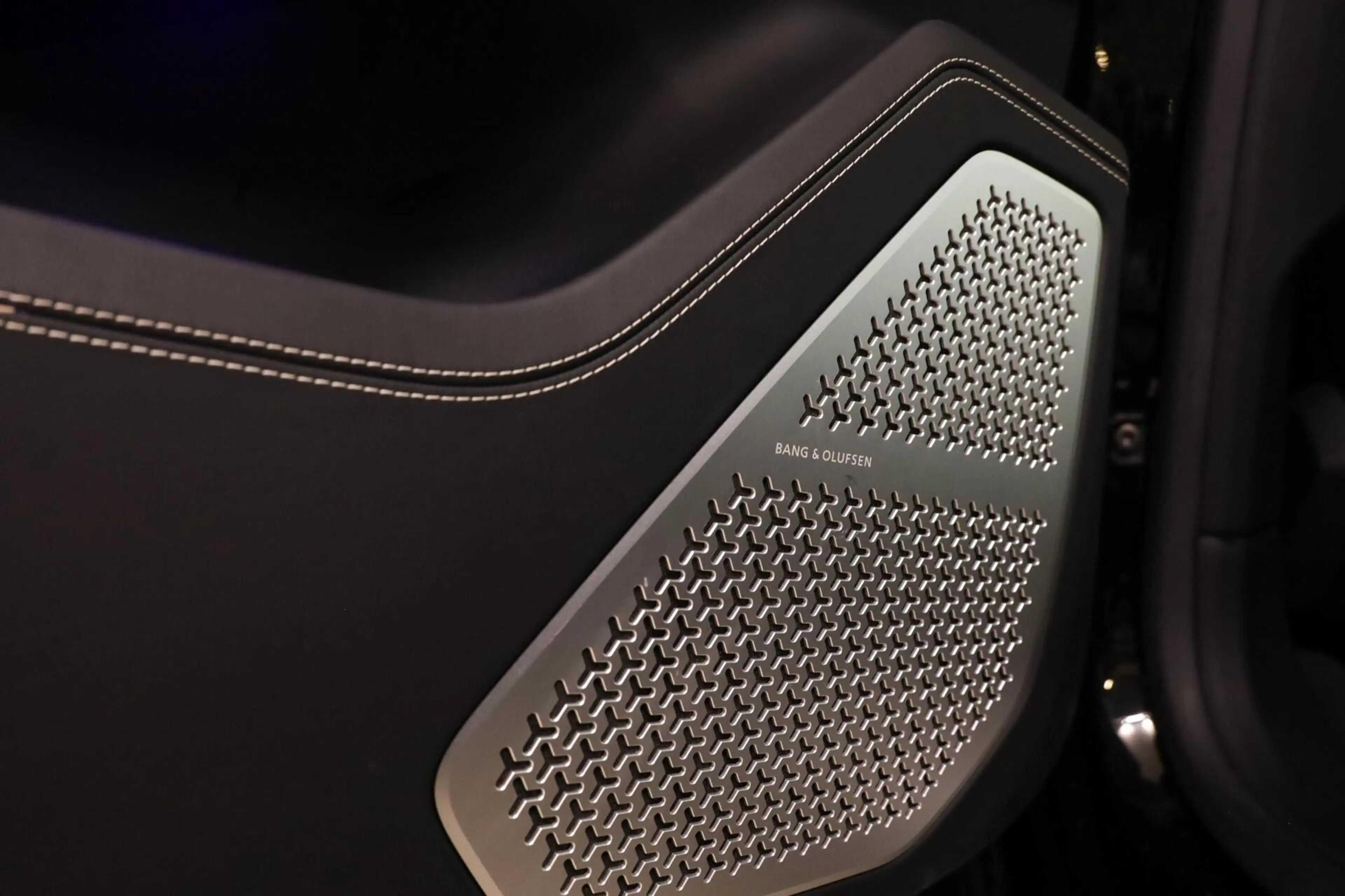 Lamborghini Urus 4.0 V8|Novitec|Full Carbon Ext.|Keramisch| — photo 29