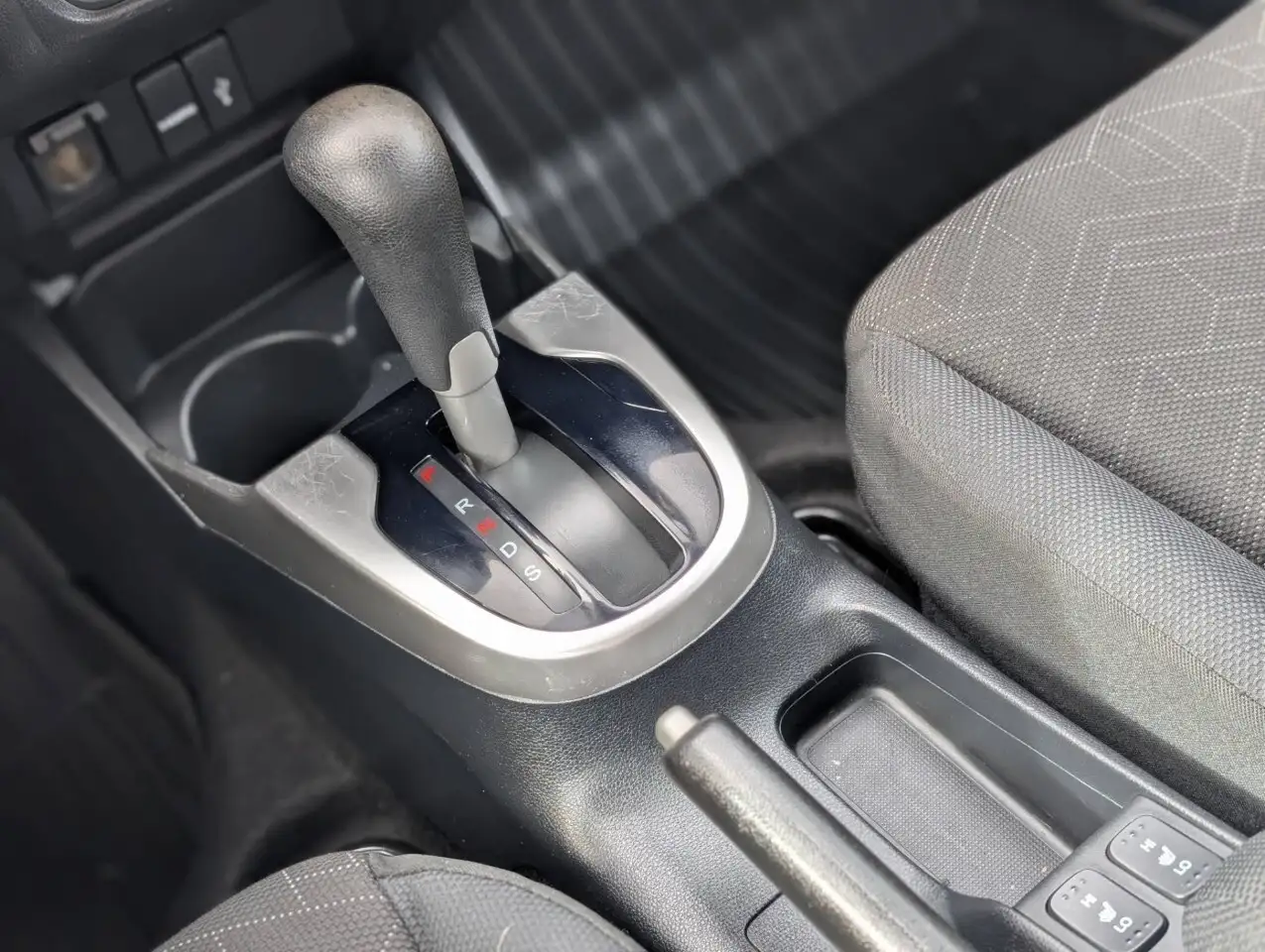 Honda Fit снимка Honda Fit