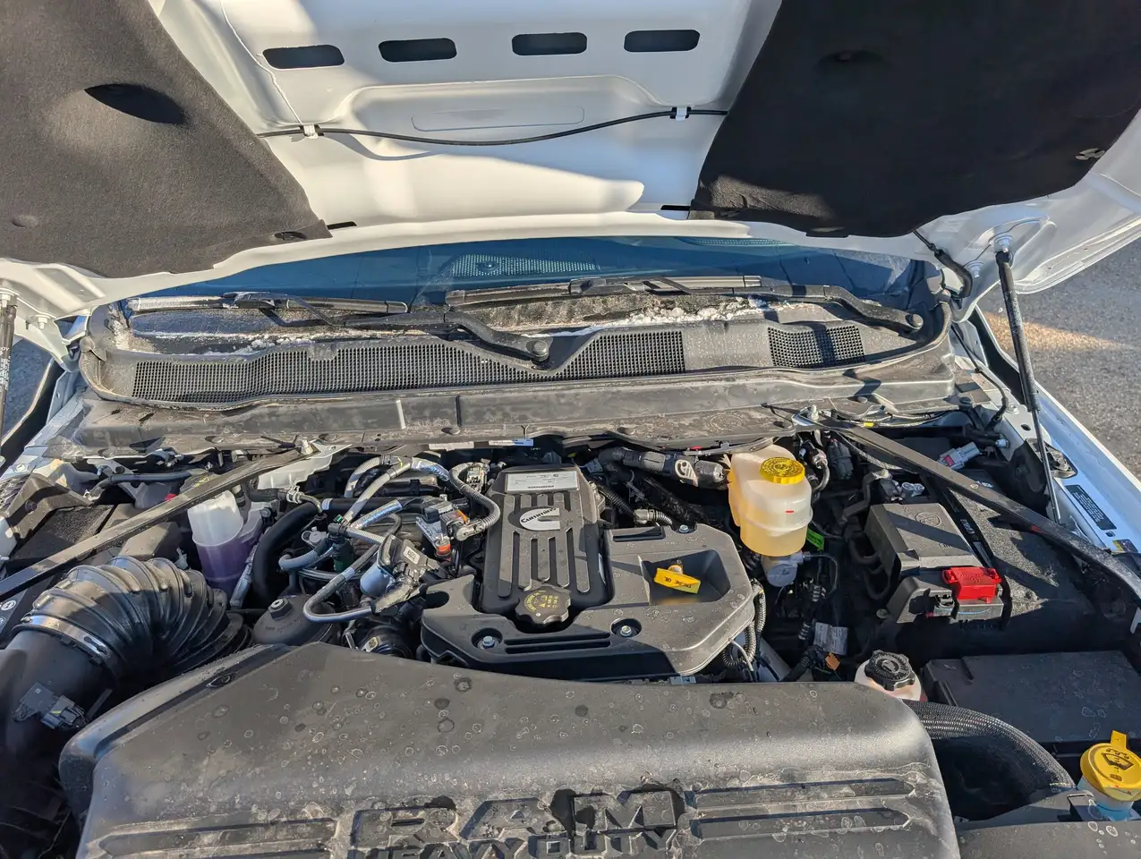 RAM 3500 снимка RAM 3500