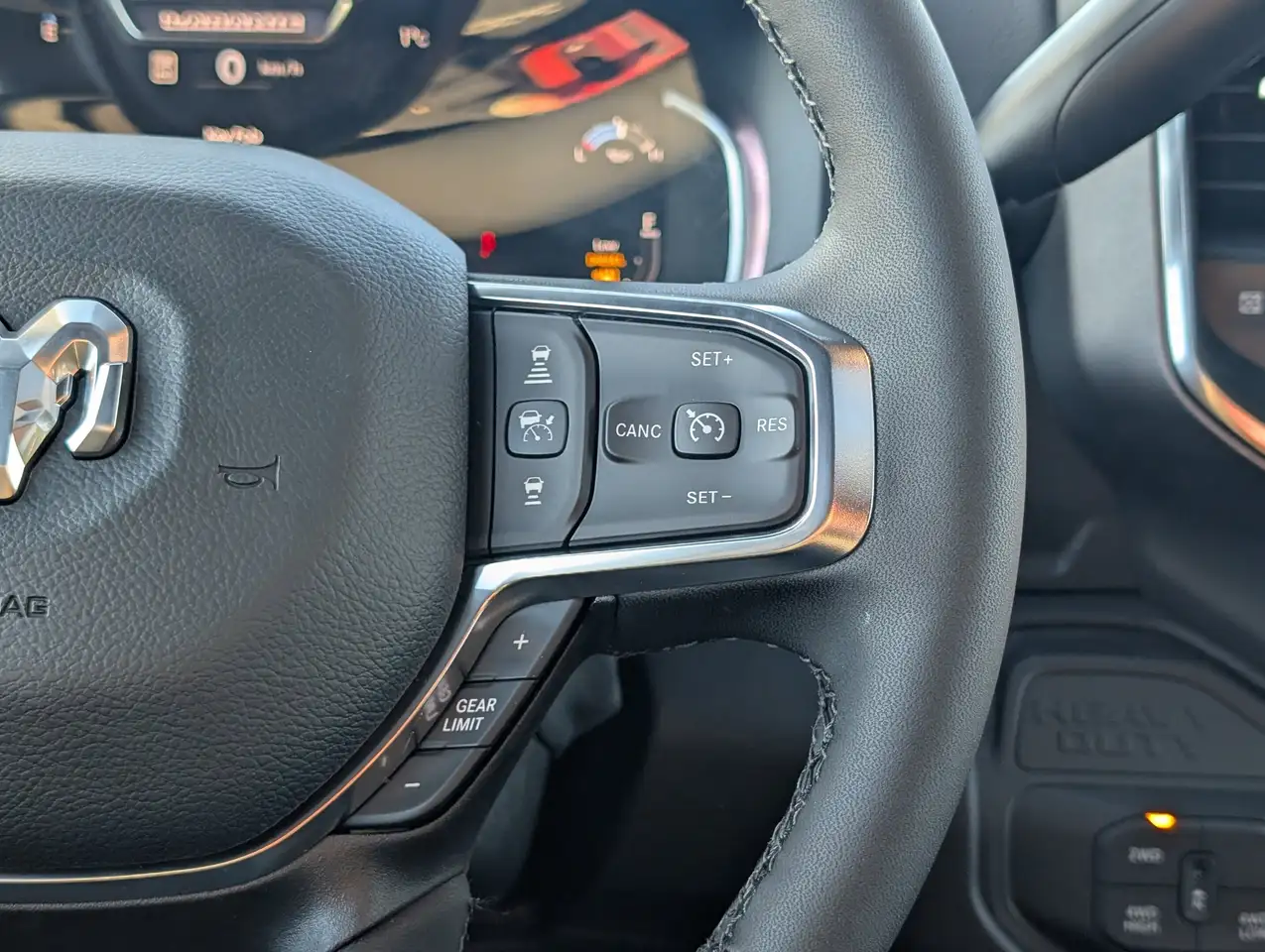 RAM 3500 снимка RAM 3500