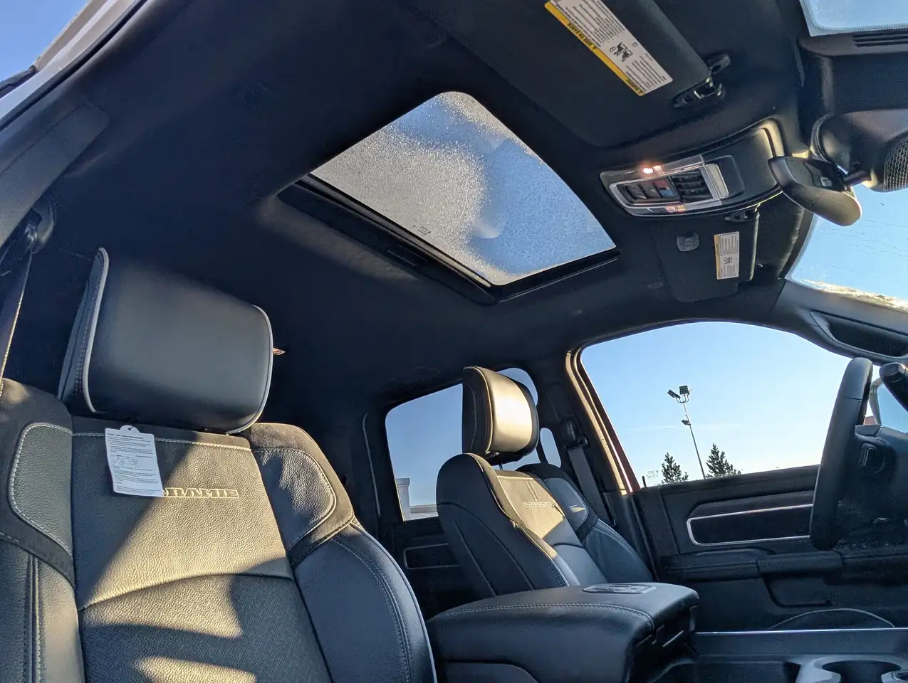 RAM 3500 снимка RAM 3500