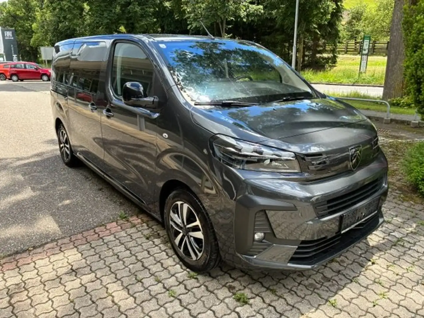 Peugeot Traveller VIP BlueHDi Standard 180 EAT8 *TOP AUSSTATTUNG* Grau - 1