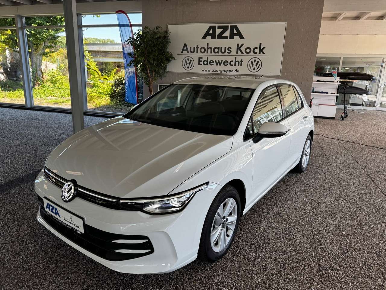 Volkswagen Golf 2025 — 1.5 TSI Life *SHZ*Navi*Kamera*LED*