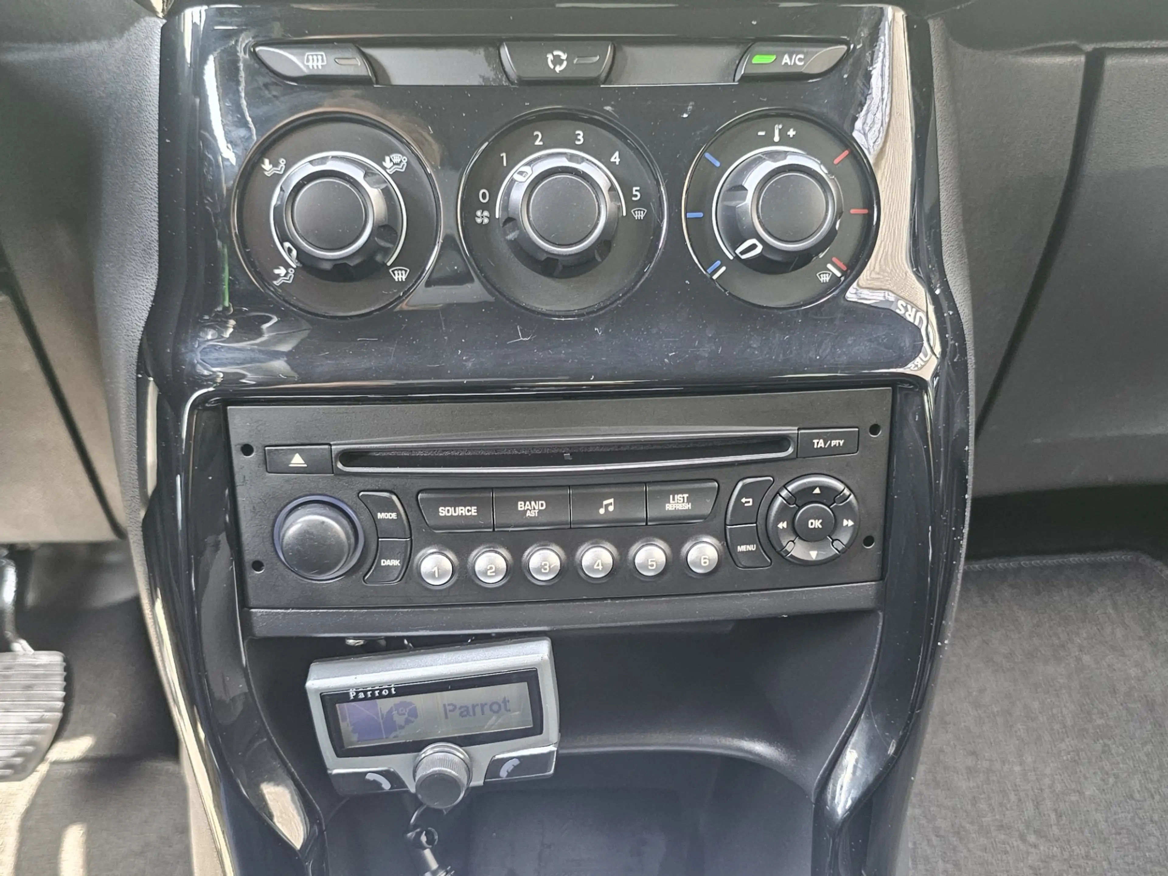 Citroen DS3 1.2 VTi So Chic Airco/Ccr — photo 15