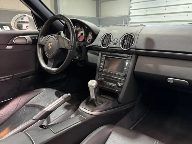 Porsche Boxster view 13