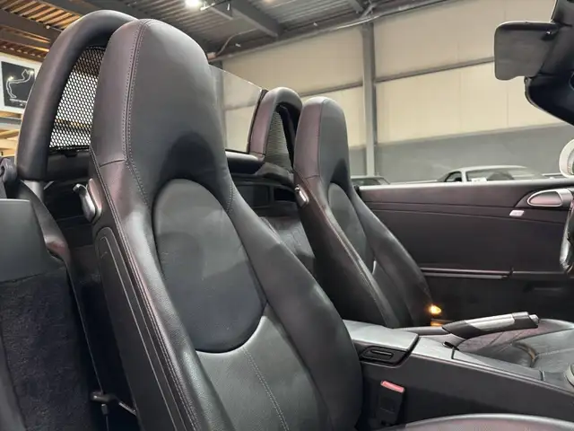 Porsche Boxster view 11