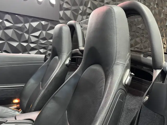 Porsche Boxster view 12