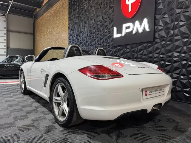 Porsche Boxster view 6