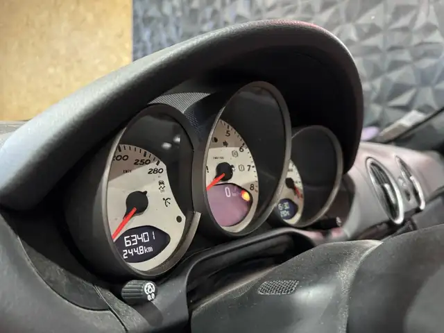 Porsche Boxster view 16