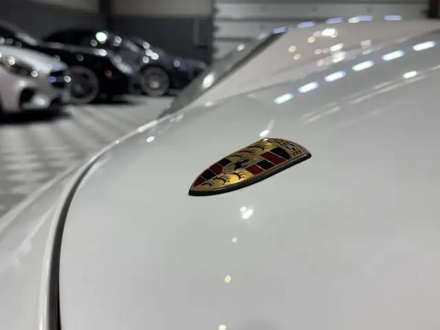 Porsche Boxster view 14