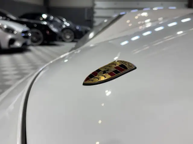Porsche Boxster view 14
