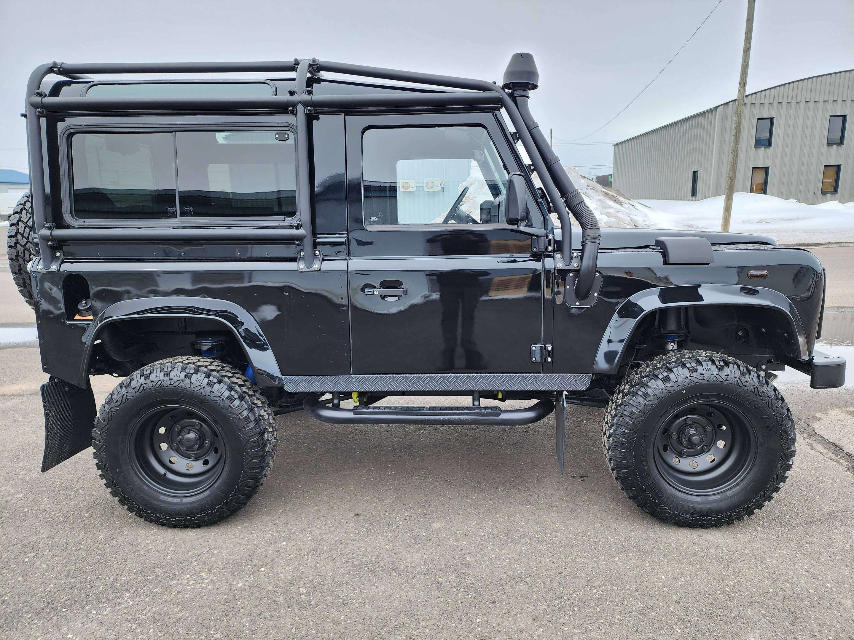 1999 Land Rover Defender TD5 alt 3