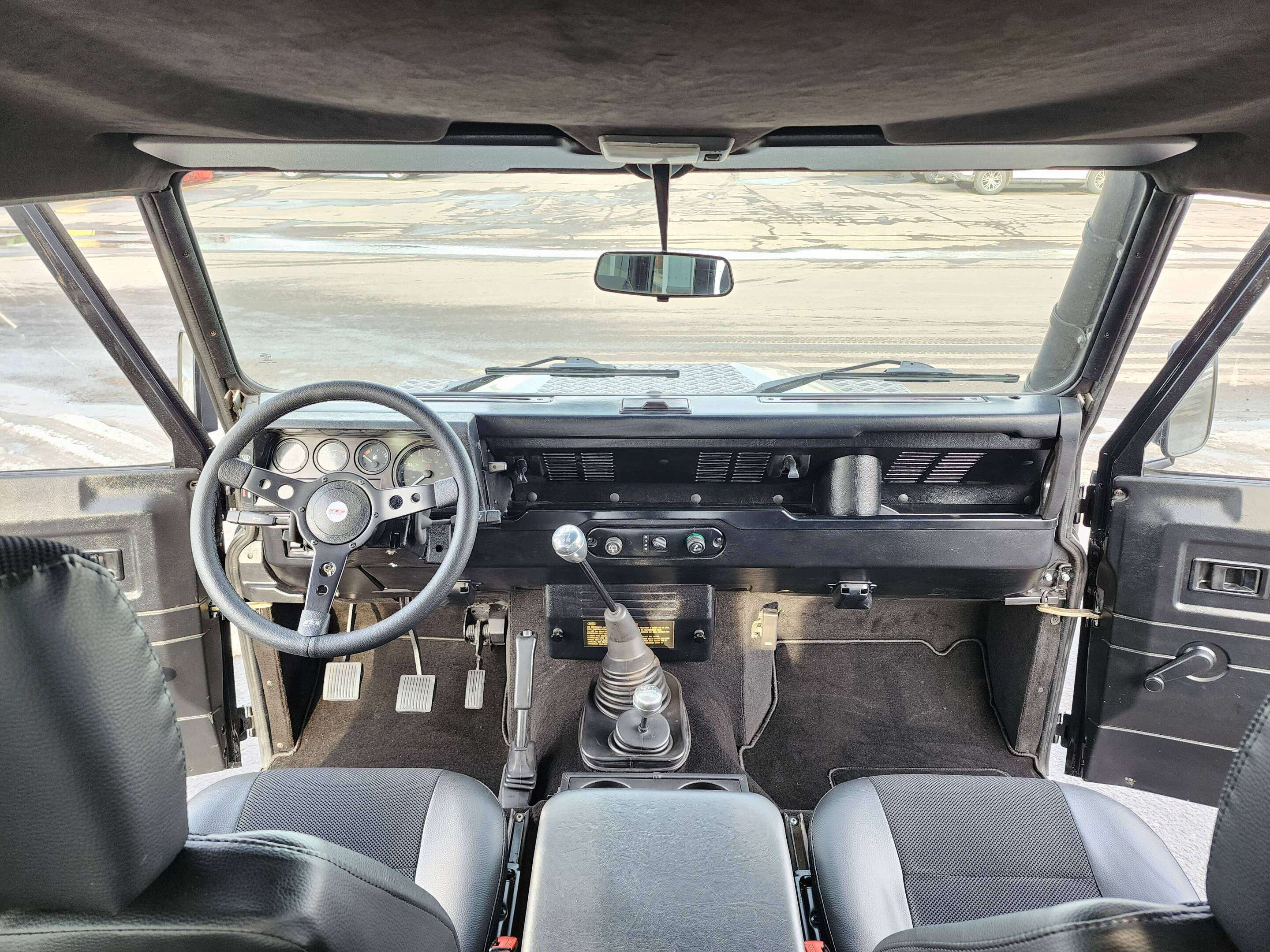 1999 Land Rover Defender TD5 thumb 9