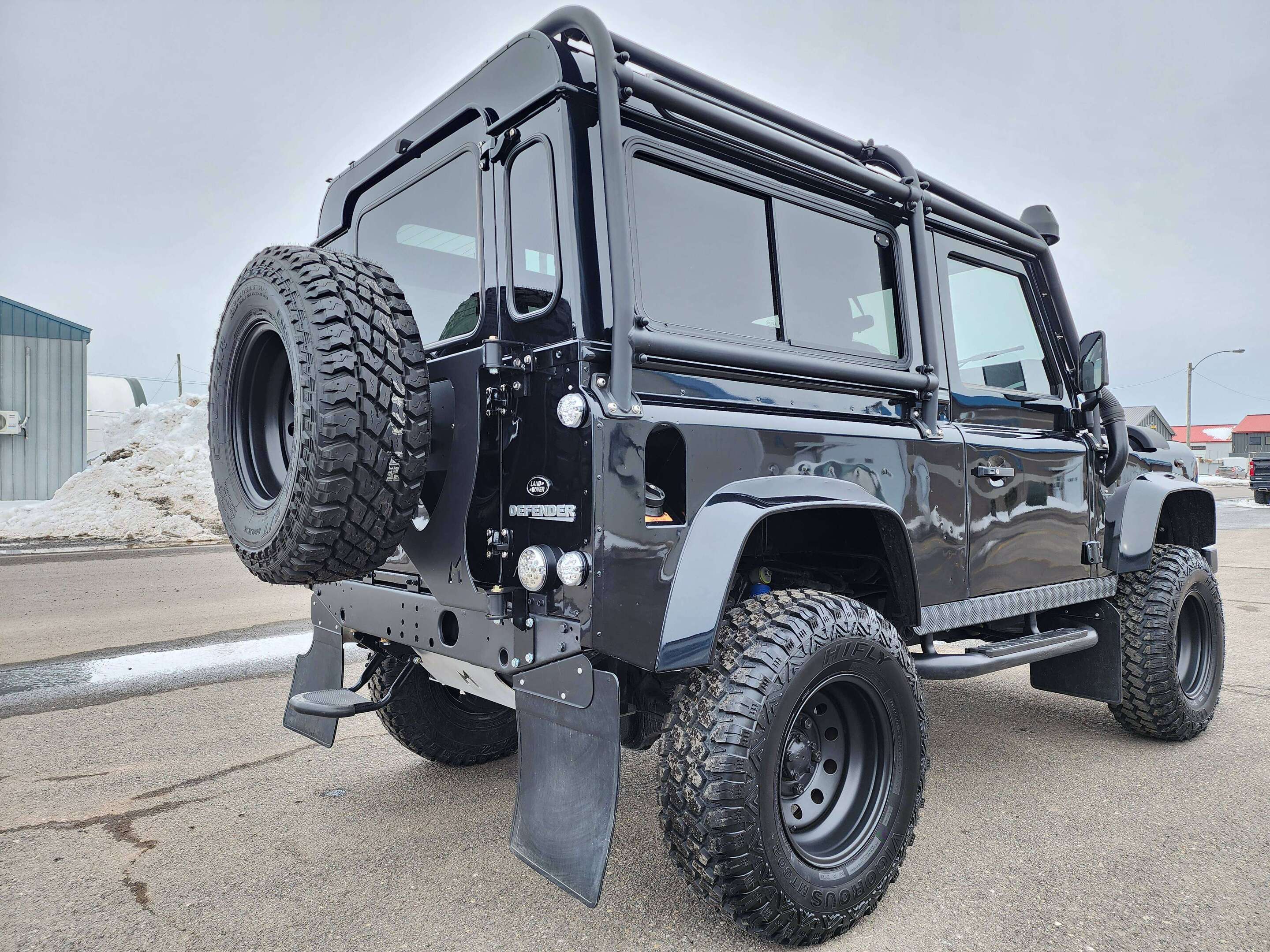 1999 Land Rover Defender TD5 alt 4
