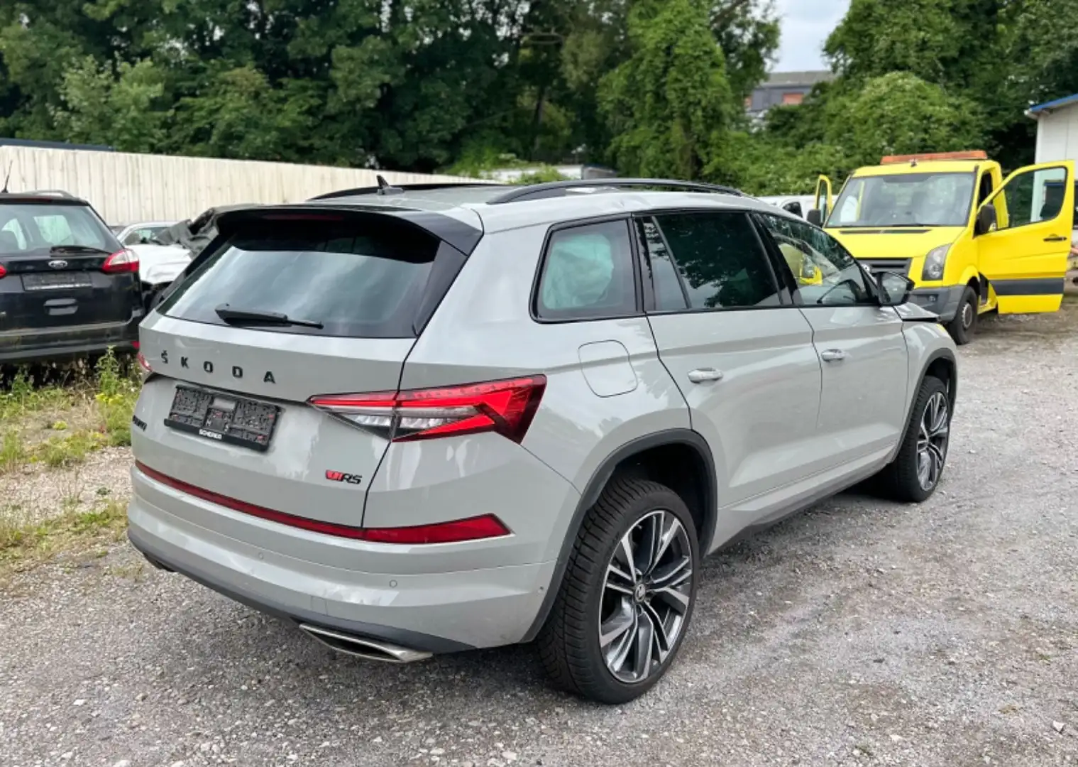Skoda Kodiaq RS 2.0 TSI DSG 4x4 /Panorama/Matrix LED/ Grau - 1