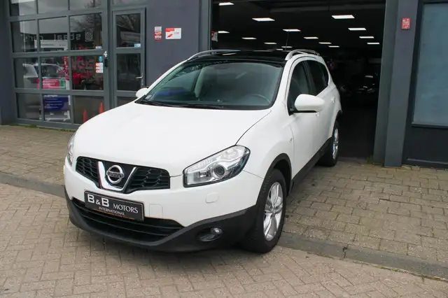 Nissan Qashqai+2 2.0 Tekna 4WD
