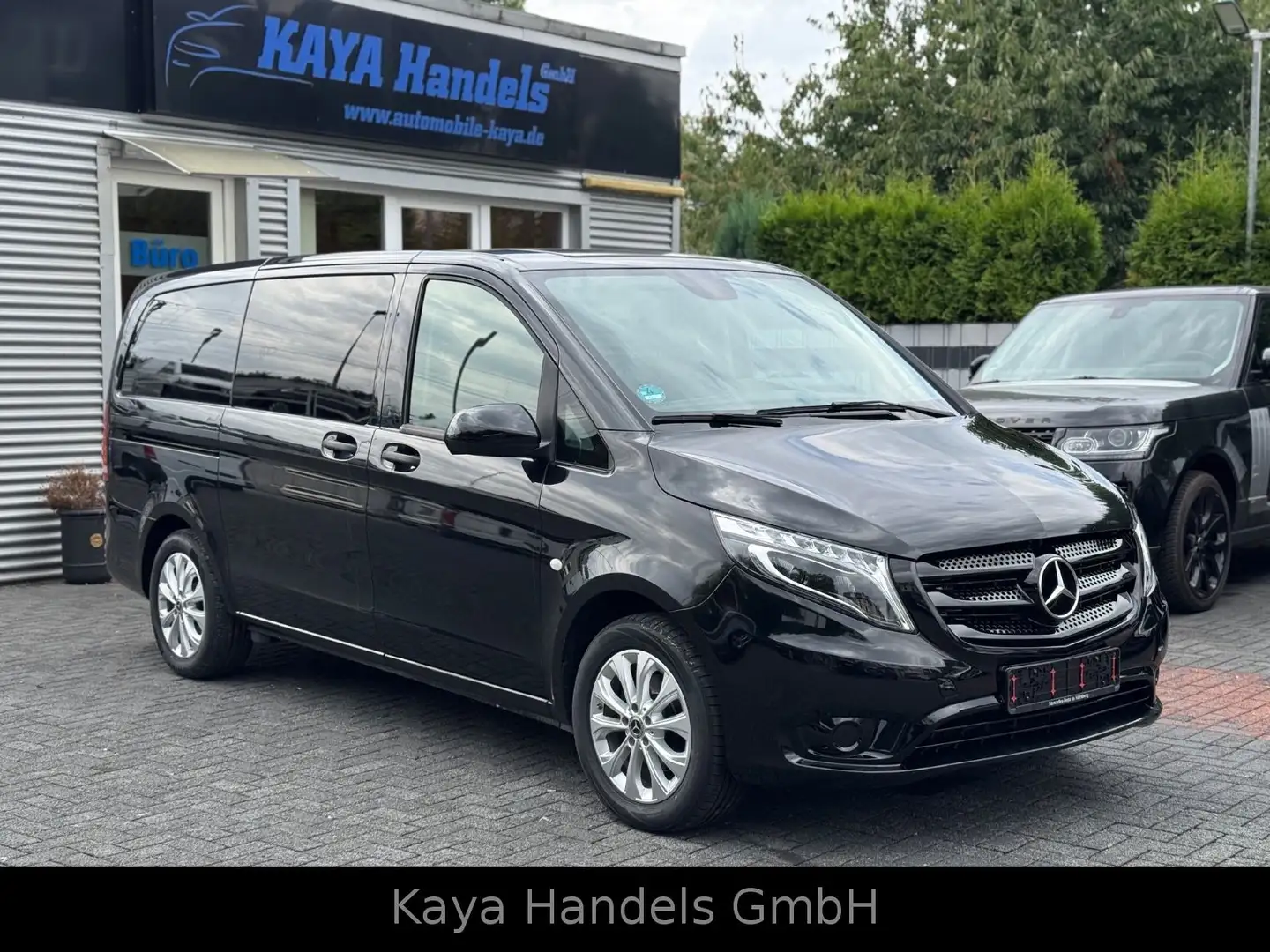 Mercedes-Benz Vito Tourer 114 CDI BT lang Navi/LED/8-Sitzer Schwarz - 1