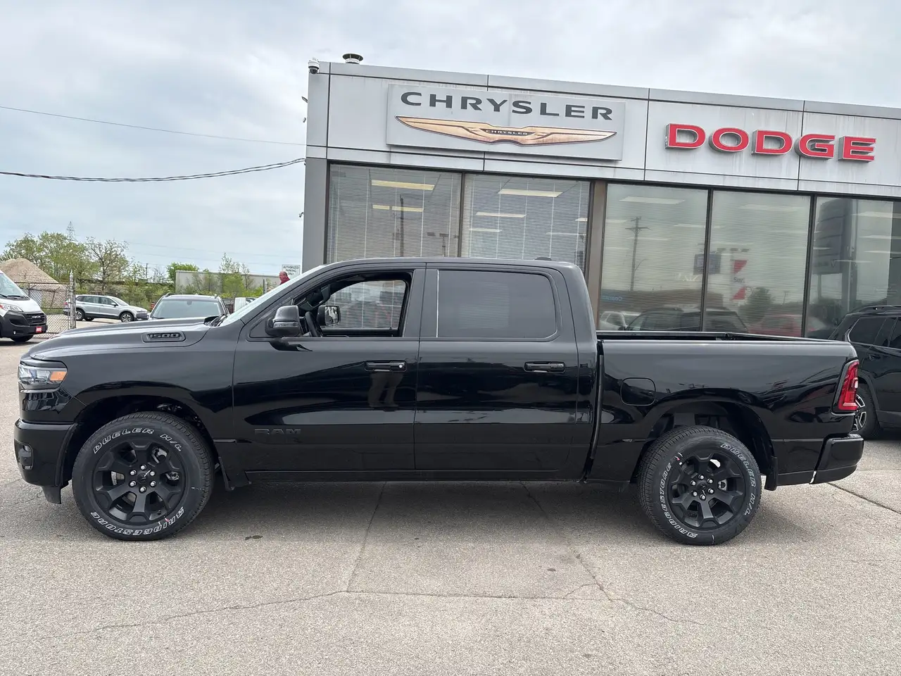 RAM 1500 снимка RAM 1500