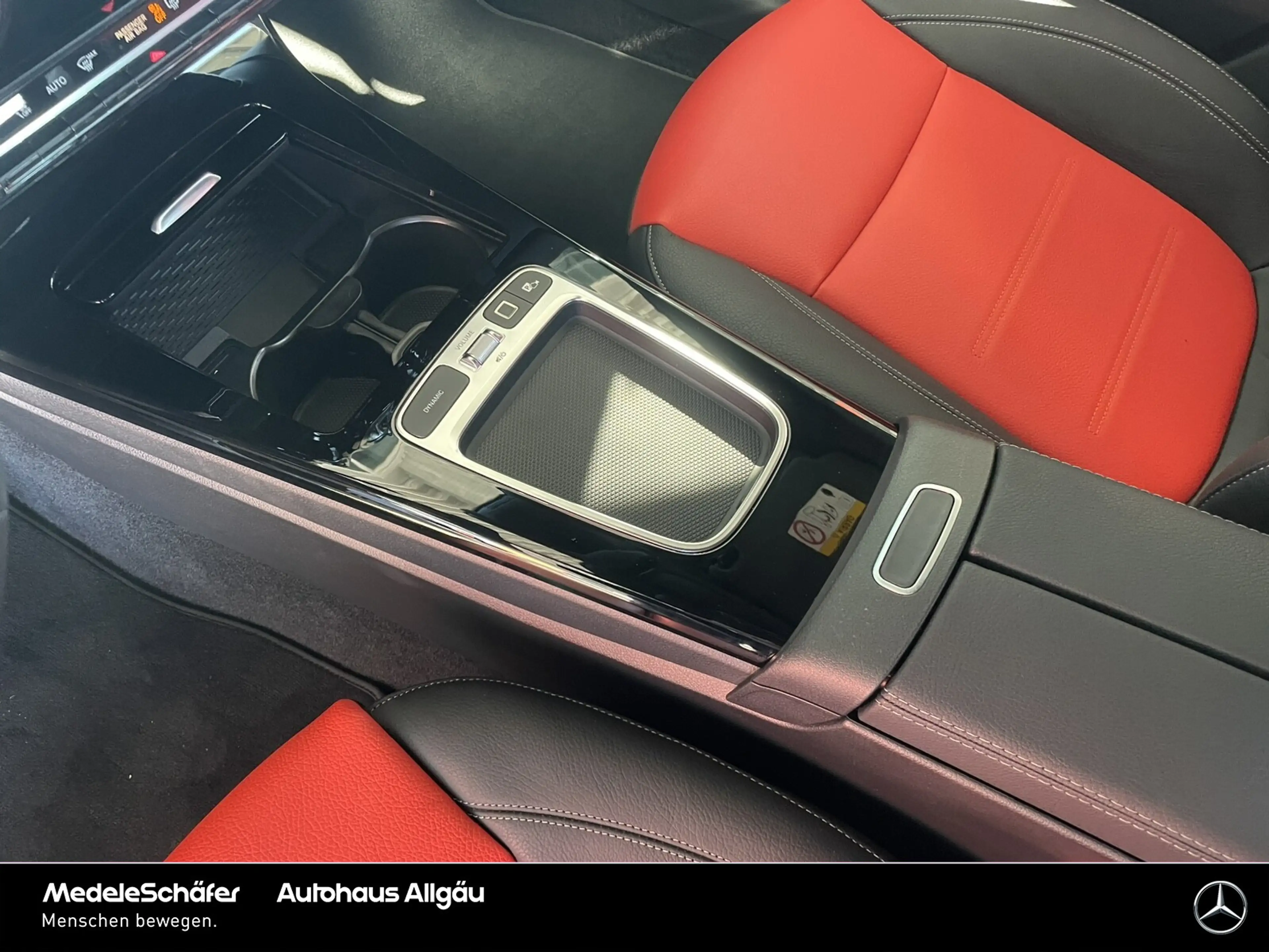 Mercedes-Benz A 200 A 200 d AMG LEDER AHK Distronic Keyless Ambiente — photo 15